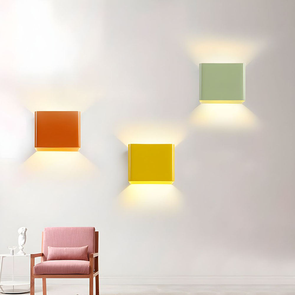 Siopsrl| Luxury Cube-shaped Wall Lamp Modern Design for Stylish Mood Lighting