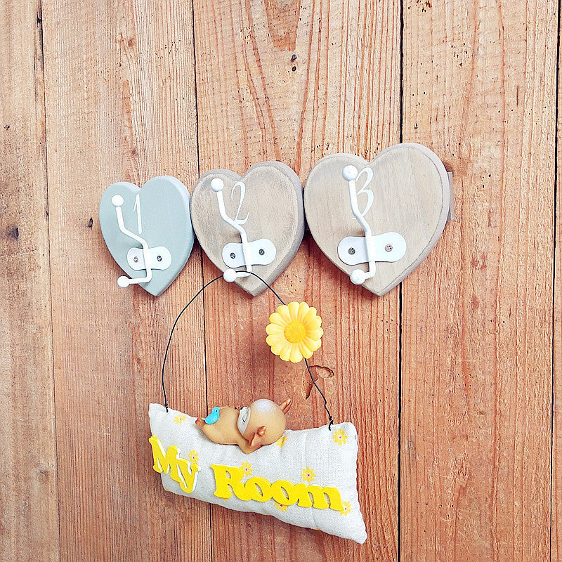 Heart-shaped Decorative Wall Hook Set