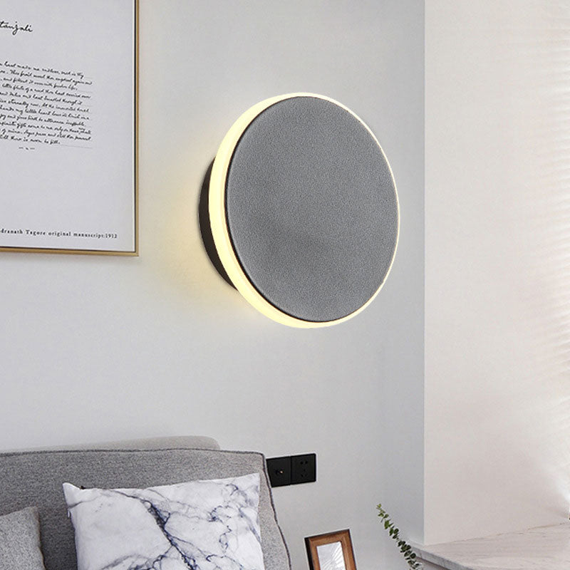Siopsrl| Black/White Disc LED Wall Light Modernism Single Acrylic Wall Lighting Ideas in Warm/White Light