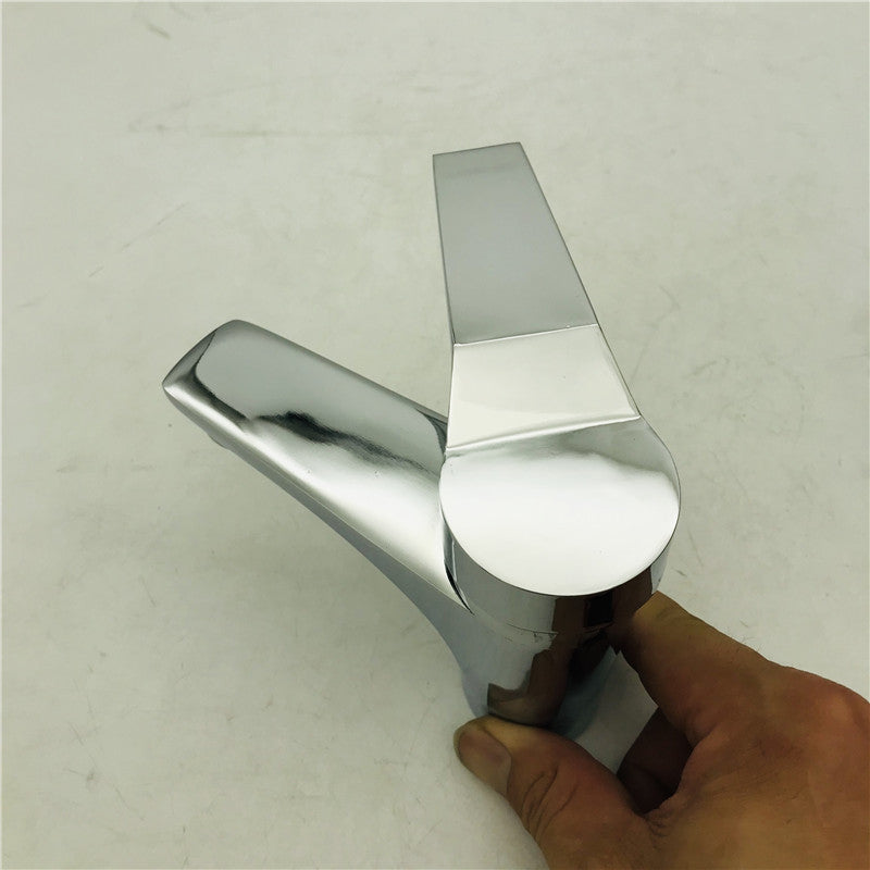 Single-Handle Deck-Mount Basin Faucet with Ceramic Cartridge Siopsrl