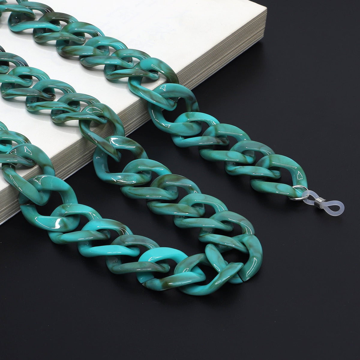 Siopsrl | Fashionable Chunky Chain Eyewear Holder Siopsrl