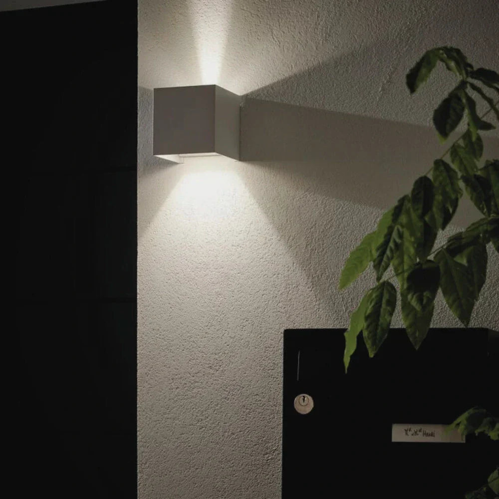 Siopsrl| Modern Black Aluminium Wall Light