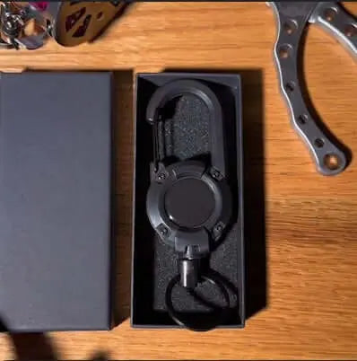 Siopsrl| Tactical Keychain with Retractable Cord