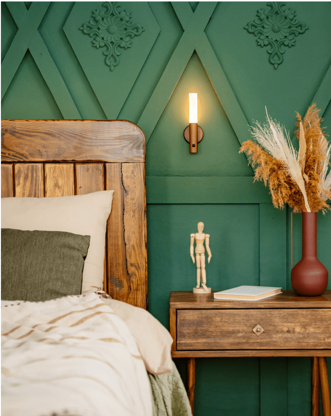 Siopsrl| Wireless Wooden Wall-Mounted Sconce