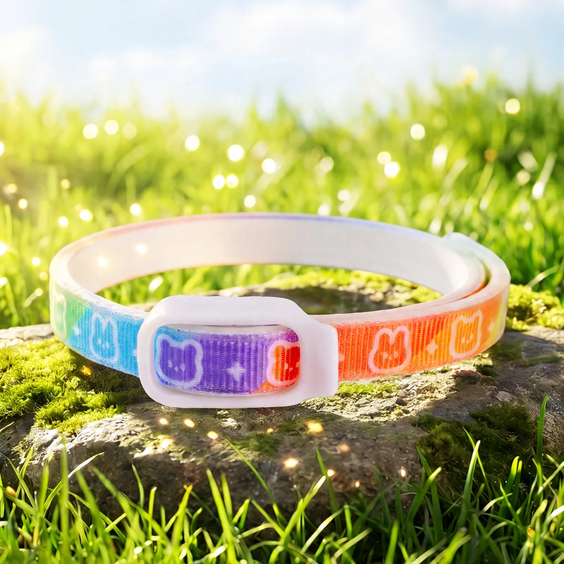 Adjustable collar with fruit pattern for dogs