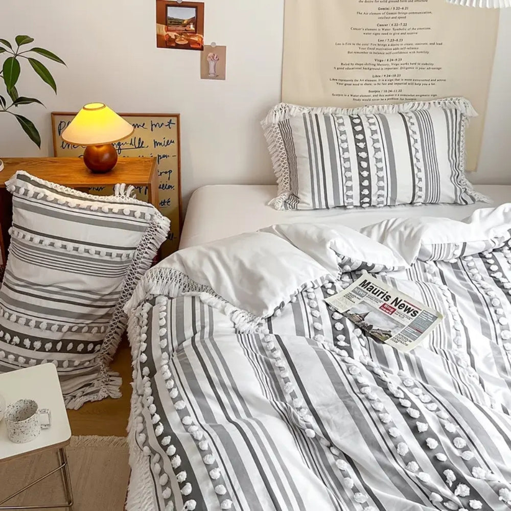Siopsrl| Soft Stripe and Tassel Duvet Set | 3pcs