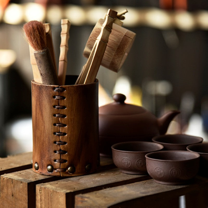 Siopsrl| Handcrafted Vegetable Tanned Leather Pen Holder Desktop Ornament