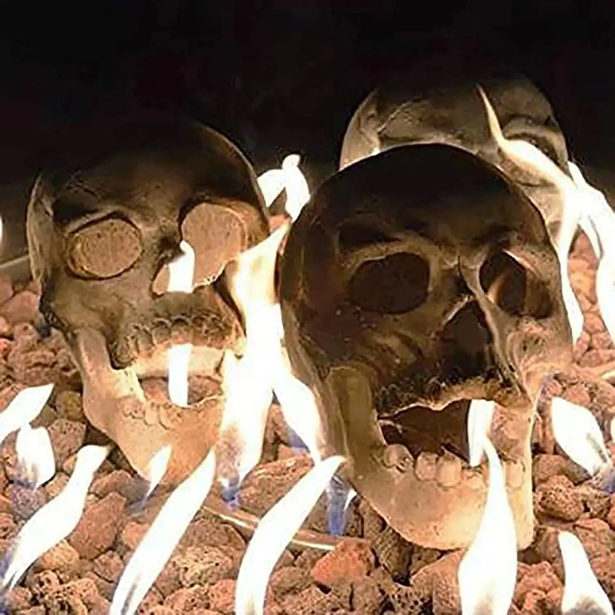 Siopsrl| SkullFire Ornament – Fireproof Skull Figurine made of Resin for Gothic & Halloween Decoration