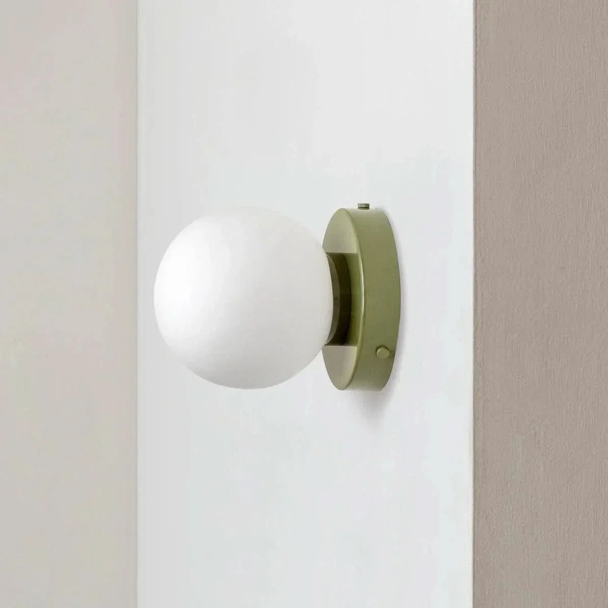 Siopsrl| Modern LED Wall Light – Compact Downward Fixture