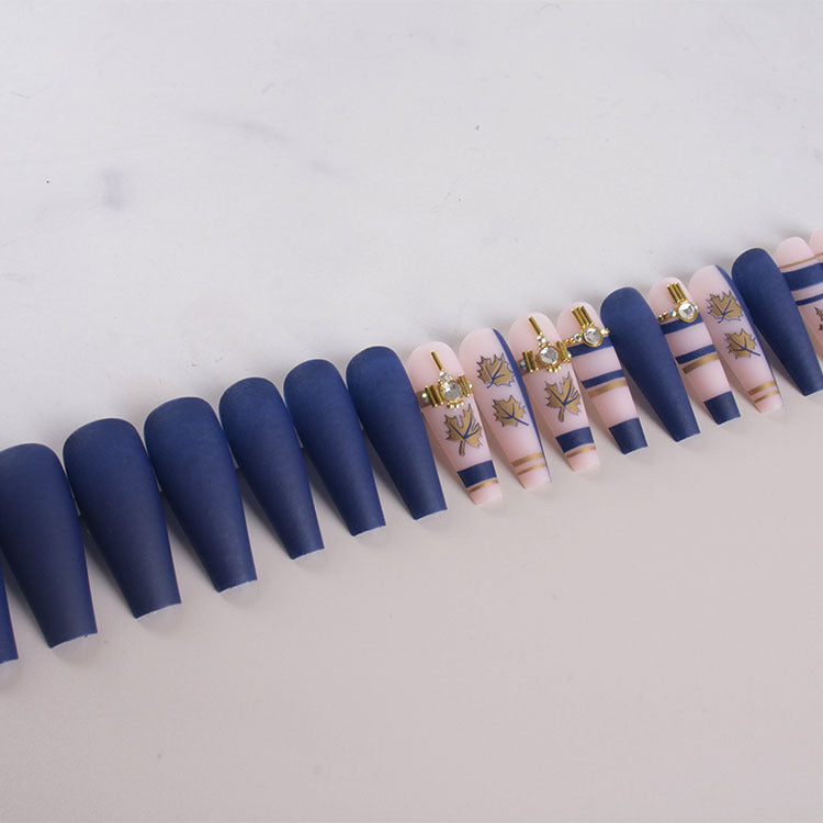 Siopsrl | Artificial nail set with elegant leaf design and matte finish Siopsrl