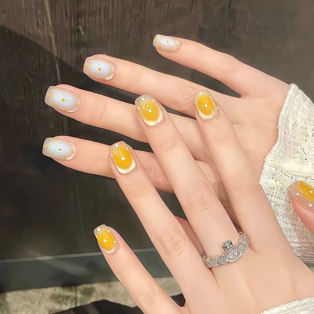 Siopsrl | Artistic Press-On Nail Set with Whimsical Dot Designs Siopsrl