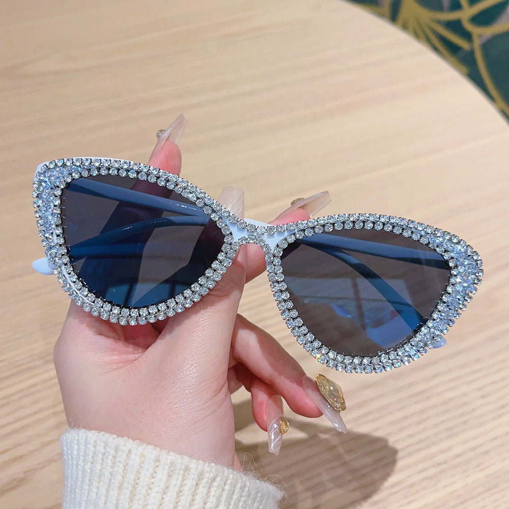 Siopsrl | Glamorous Rhinestone-Embellished Cat-Eye Sunglasses Siopsrl