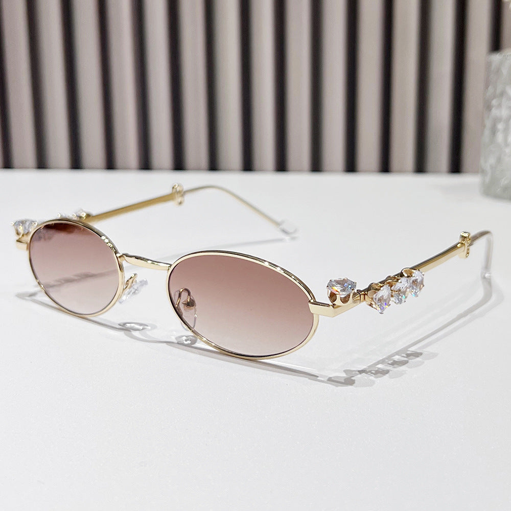 Siopsrl | Fashion-Forward Oval Sunglasses with Crystal Accents Siopsrl