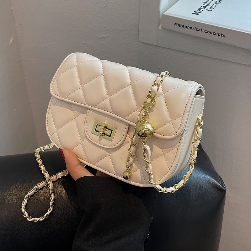 Siopsrl | Quilted Elegance Shoulder Bag Siopsrl