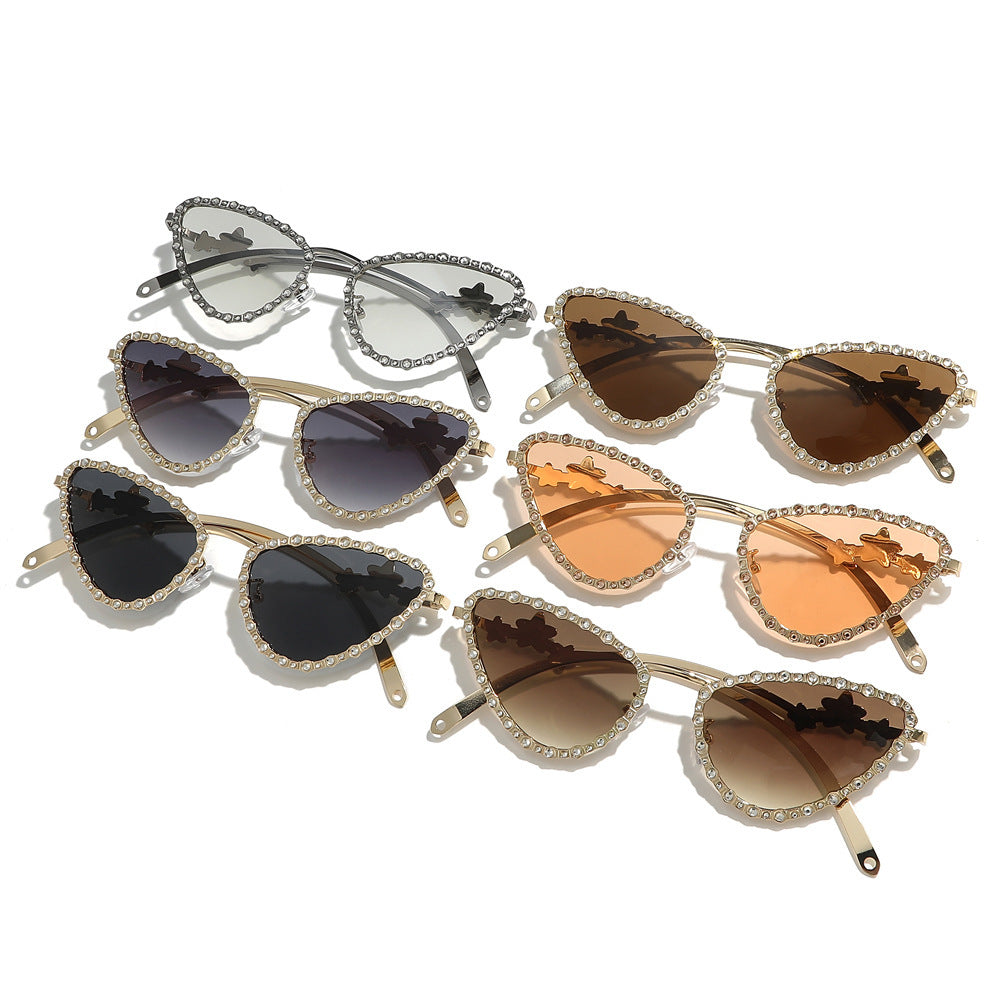 Siopsrl | Glamorous Cat-Eye Sunglasses with Crystal Accents Siopsrl