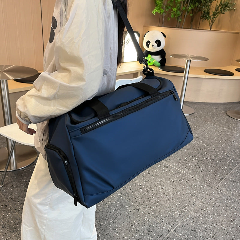 Siopsrl | Sporty travel bag with reinforced carrying handles and multiple compartments Siopsrl