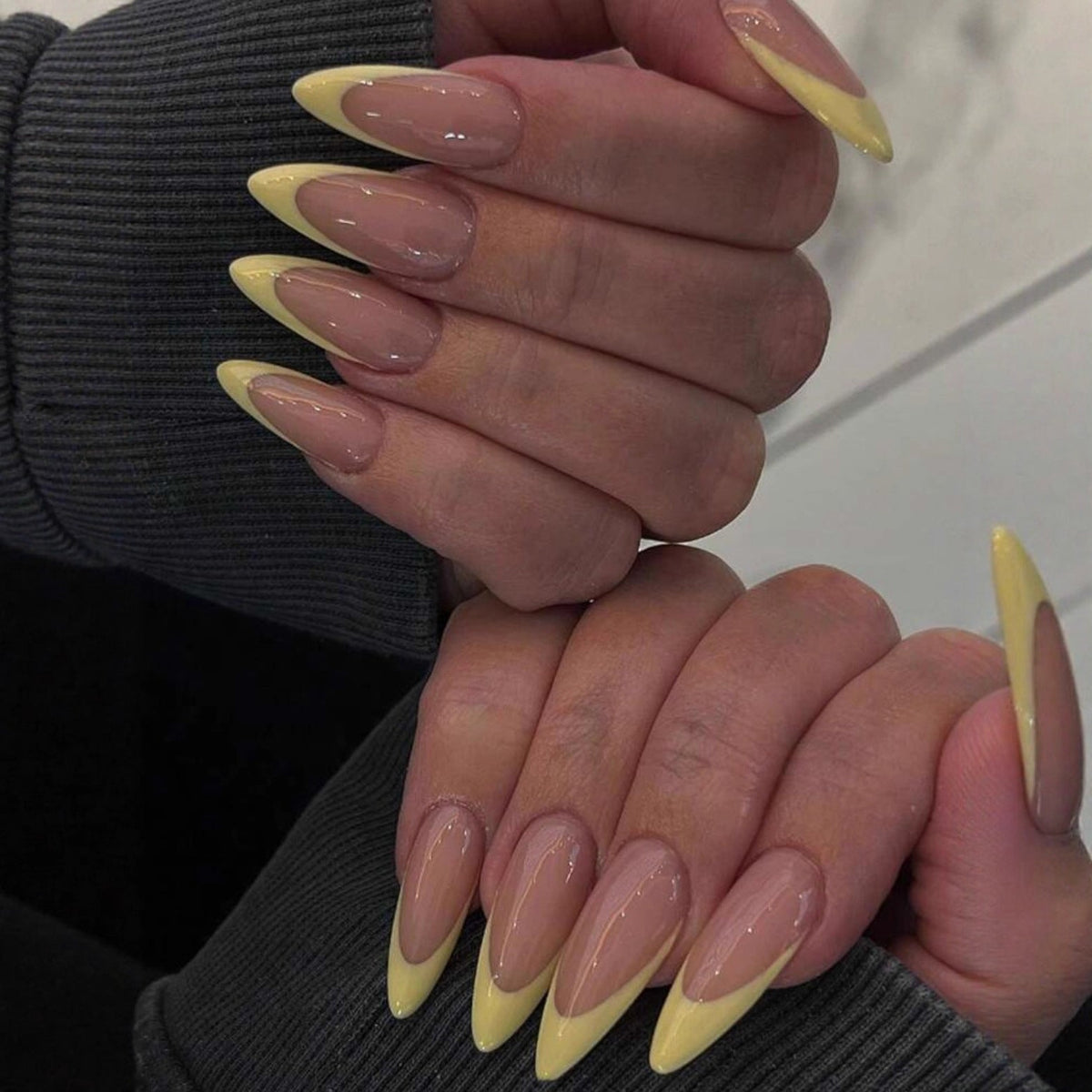 Siopsrl | Acrylic nail set with elegant neon tips Siopsrl