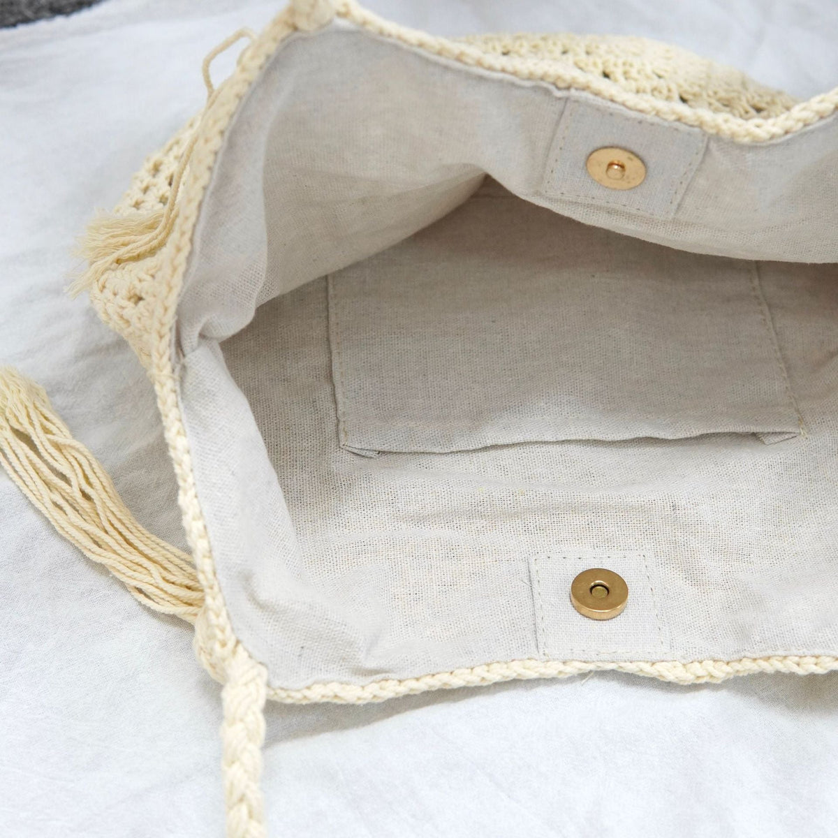 Siopsrl | Macrame Beach Bag with Fringe Details Siopsrl