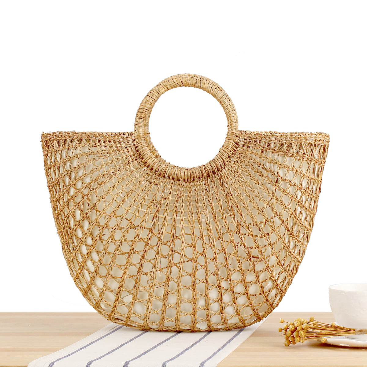 Siopsrl | Basket bag with elegant round handle and handcrafted design Siopsrl