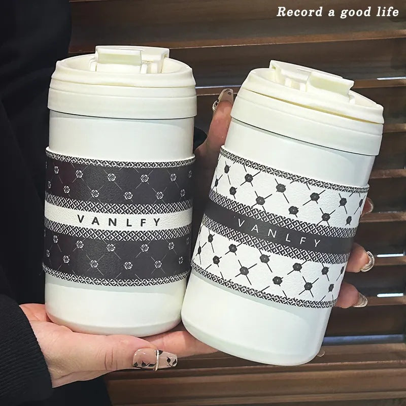Siopsrl | Women’s Insulated Drinking Cup with Practical One-Touch Closure Mechanism Siopsrl