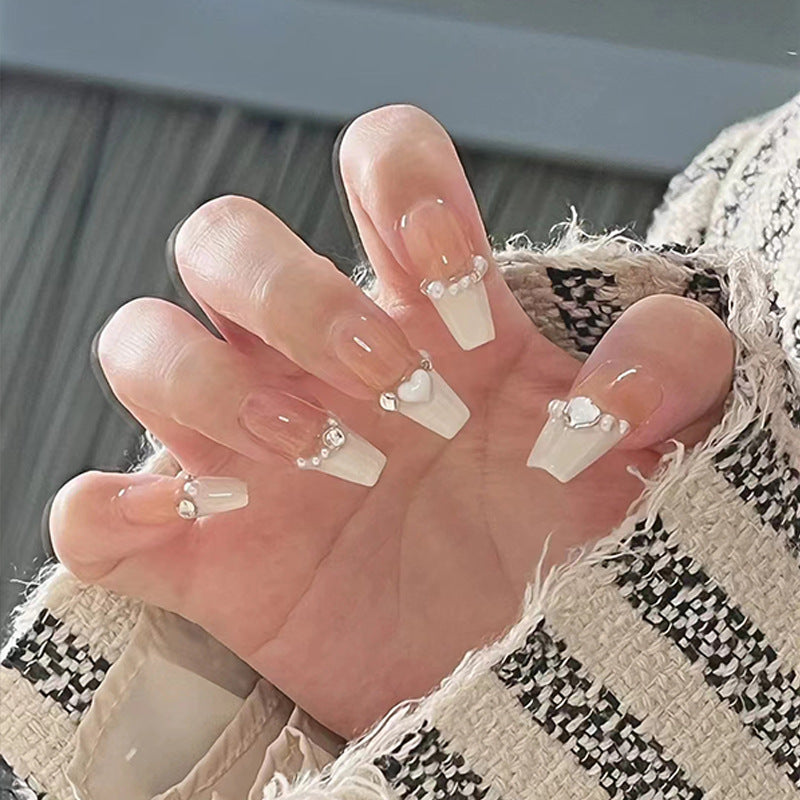 Siopsrl | Artificial nails with glamorous pearl details Siopsrl