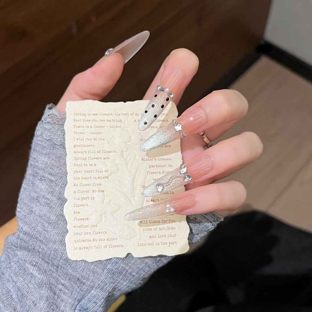 Siopsrl | Decorative Press-On Nails with Gem Accents Siopsrl