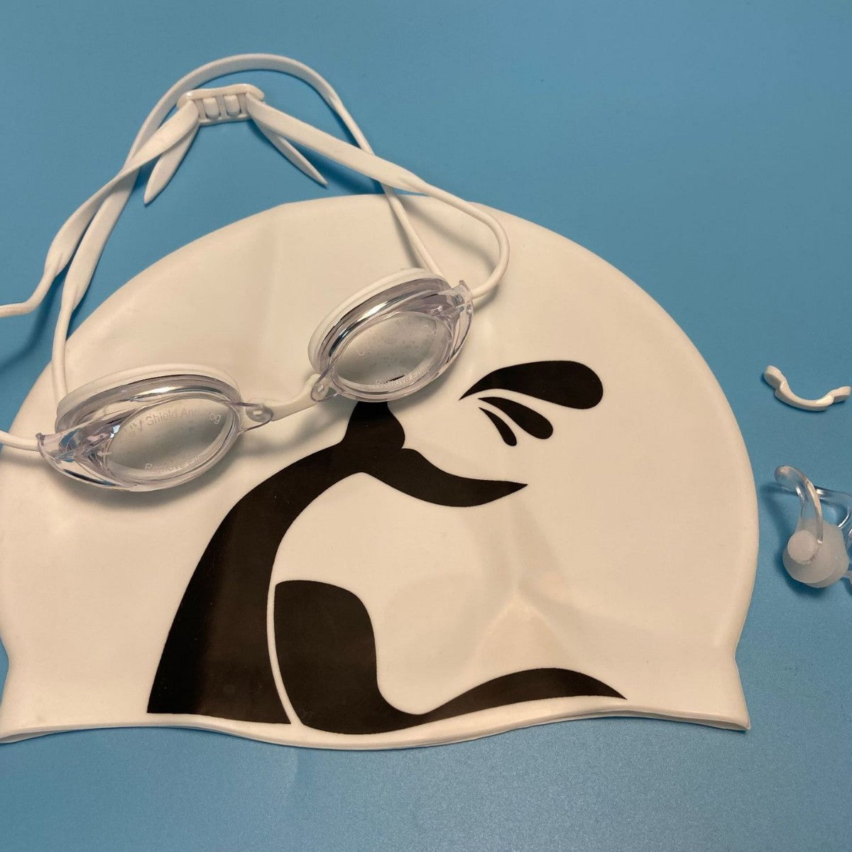 Siopsrl | Swimming goggles with adjustable head strap and comfort nose piece Siopsrl