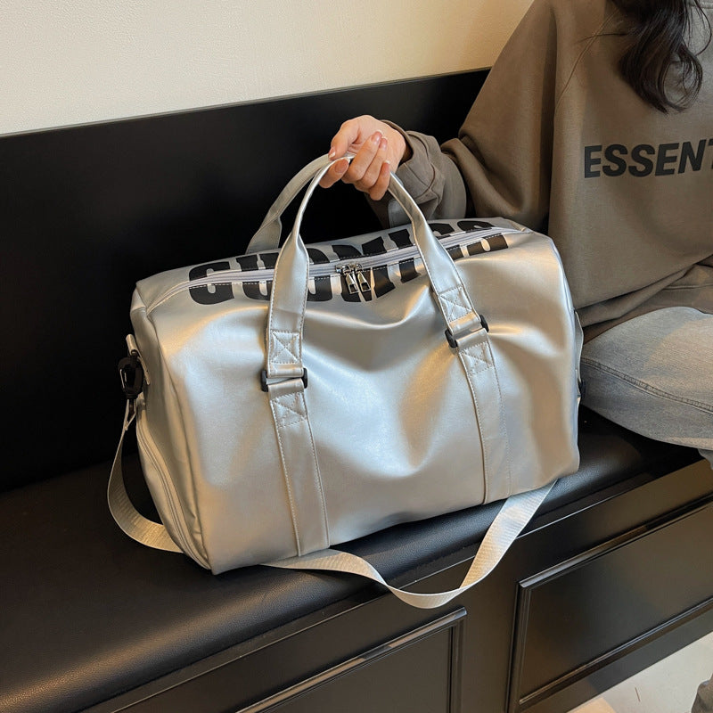 Siopsrl | Sporty Travel Bag With Spacious Interior Compartment And Durable Material Siopsrl