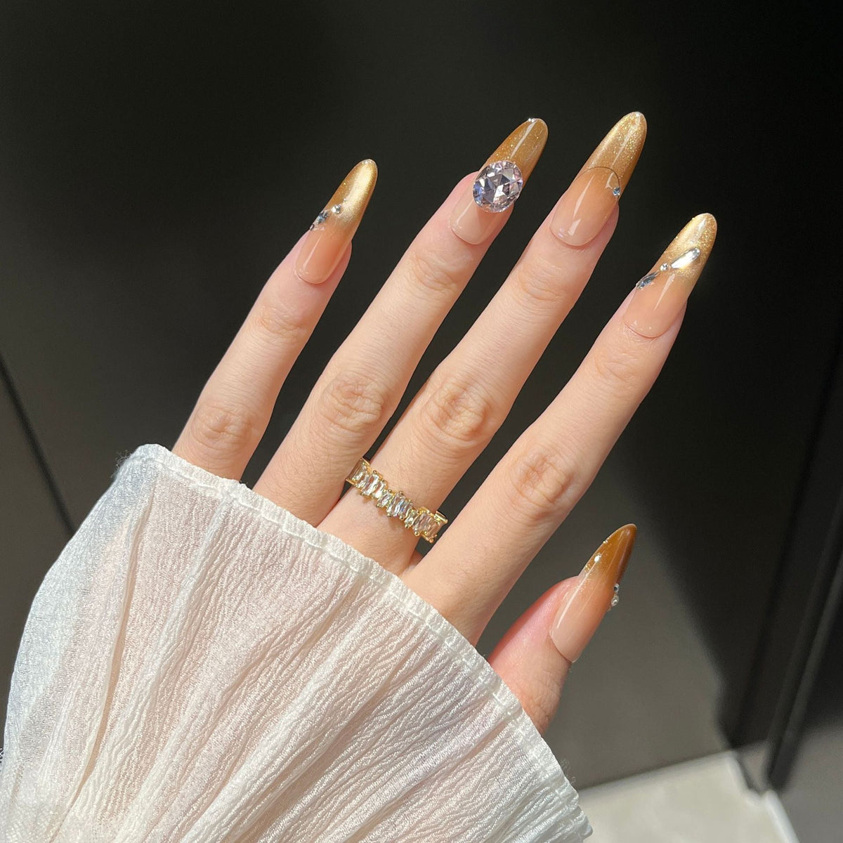 Siopsrl | Decorative Press-On Nails with Gem Accents Siopsrl