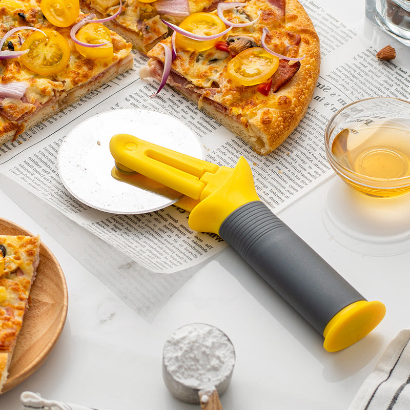 Siopsrl | Ergonomic pizza cutter with safety mechanism Siopsrl