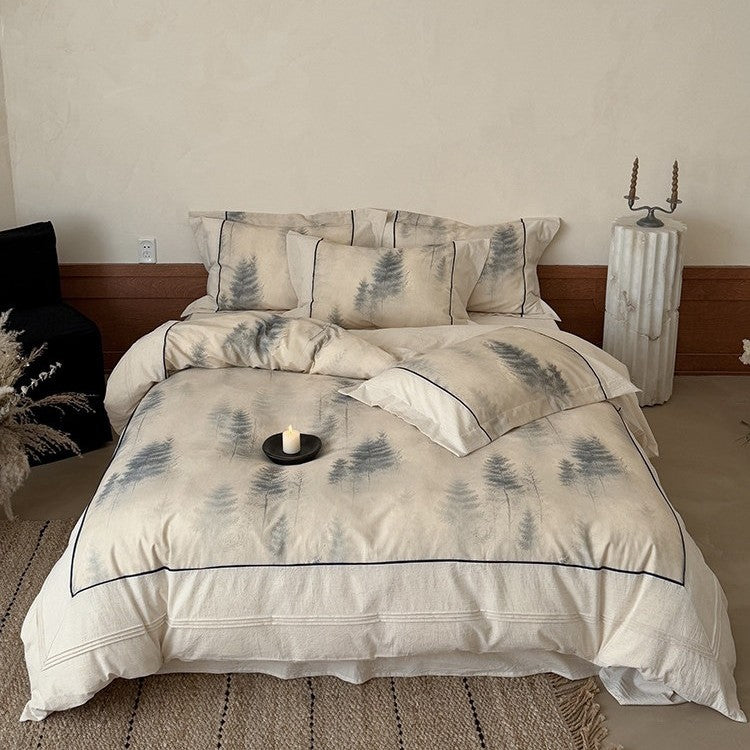 Bedding set made of cotton percale with delicate watercolor fern print and contrasting piping