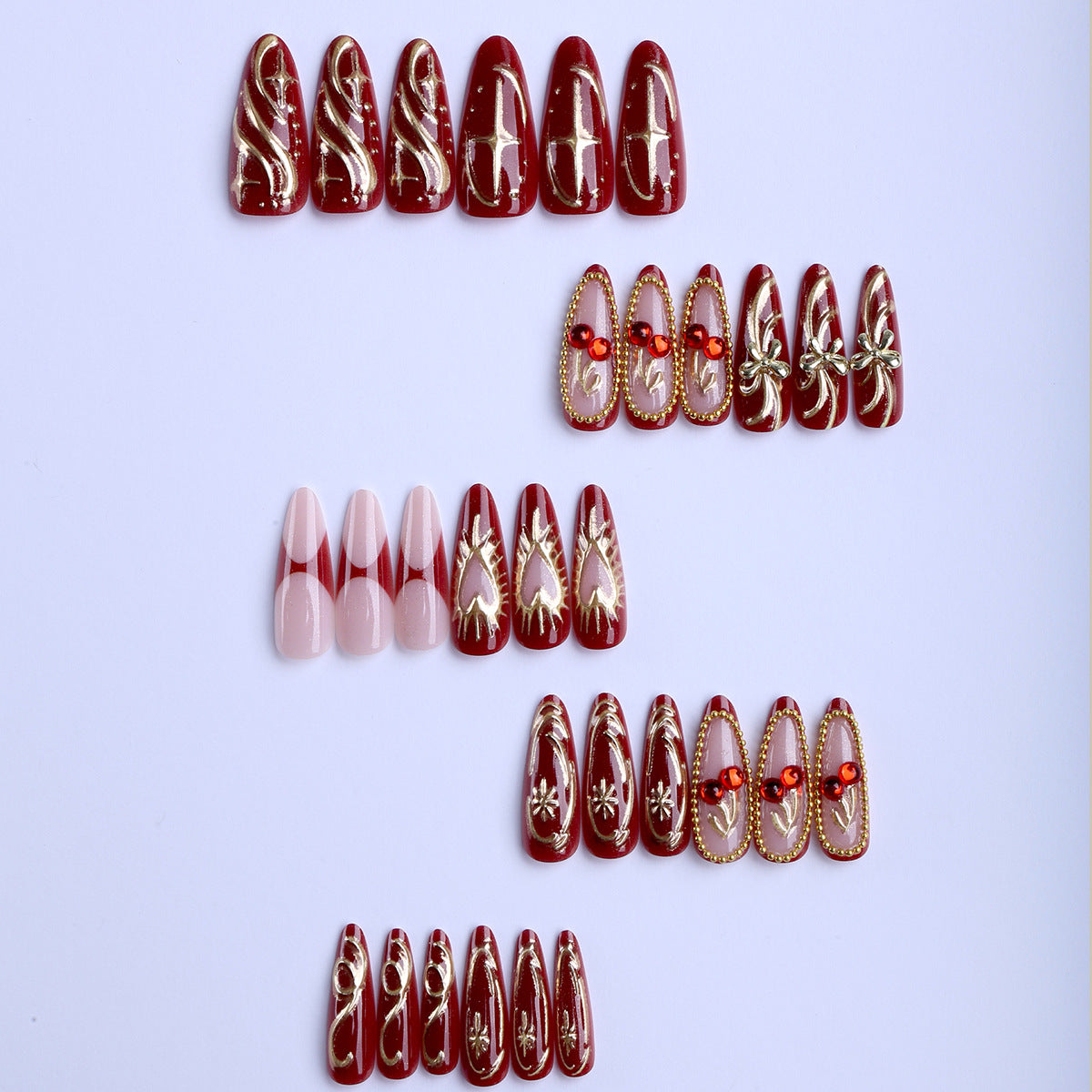 Siopsrl | Artificial nails with elegant gold design Siopsrl