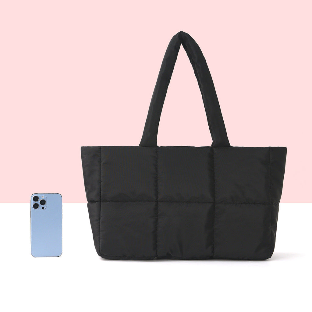 Padded carrying bag with modern quilted design Siopsrl