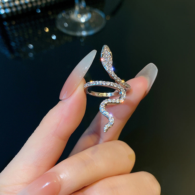 Siopsrl | Elegant snake ring with sparkling zirconia stones Siopsrl
