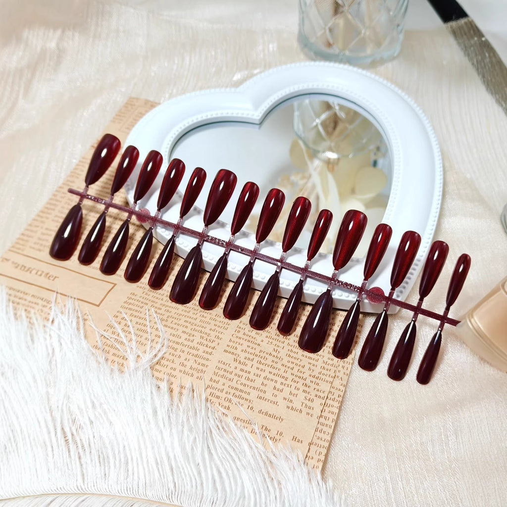 Siopsrl | Artificial nails in elegant drop design Siopsrl