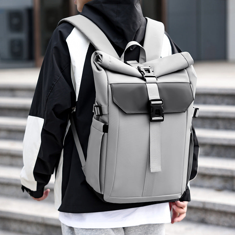 Siopsrl | Robust rolltop backpack with ergonomic carrying system and versatile storage space Siopsrl