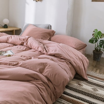 Minimalistic duvet cover set made of skin-friendly cotton blend with soft fiber filling
