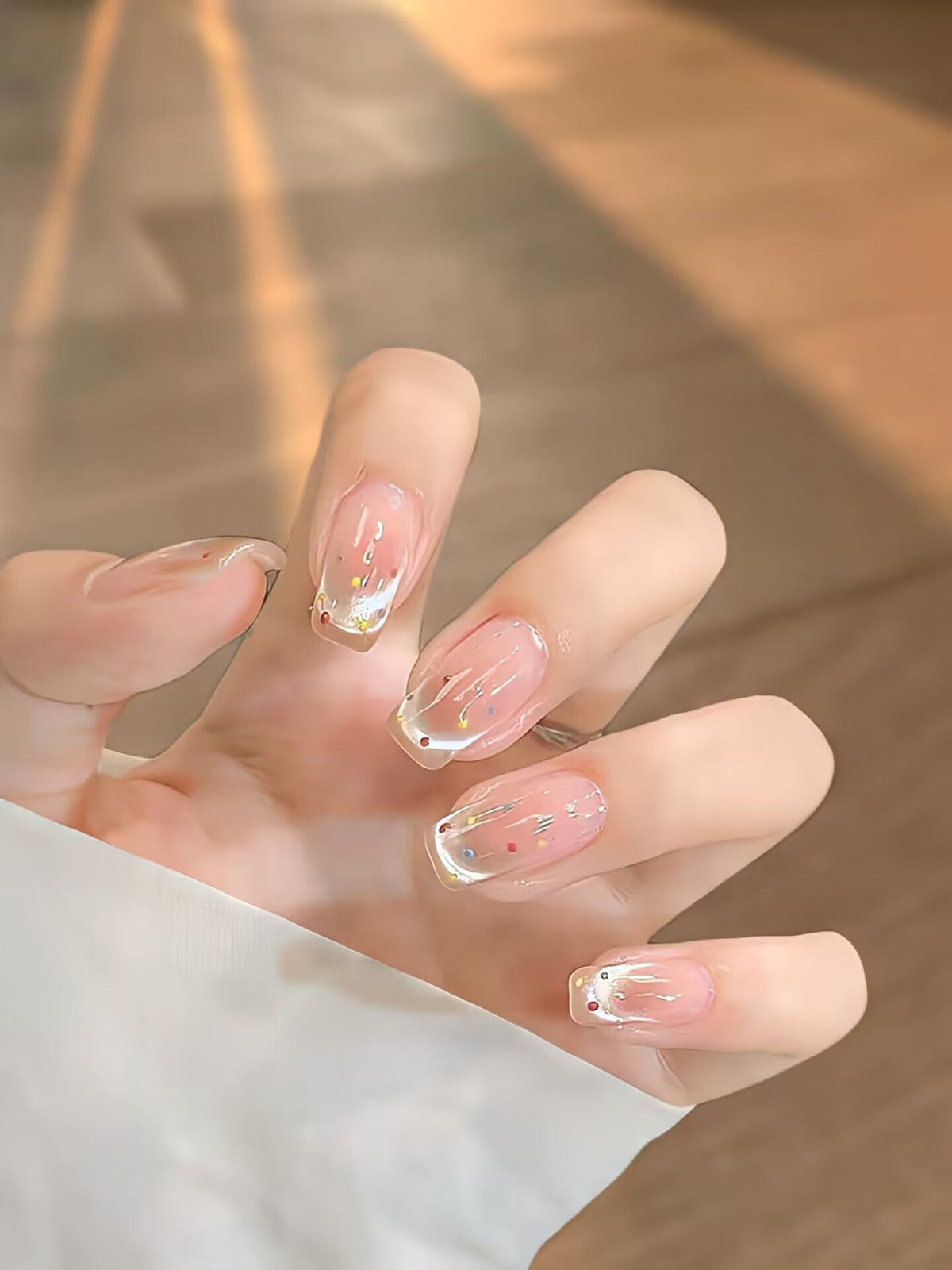 Siopsrl | Trendy artificial nails with glitter effects Siopsrl