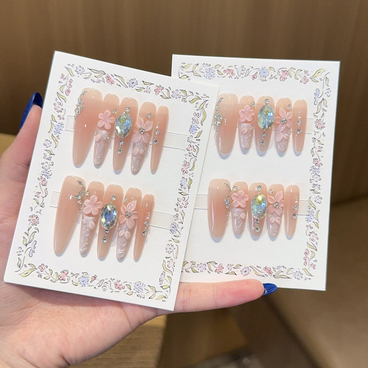 Siopsrl | Artificial artificial nails with floral decorations and glitter details Siopsrl