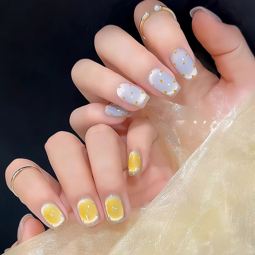 Siopsrl | Artistic Press-On Nail Set with Whimsical Dot Designs Siopsrl