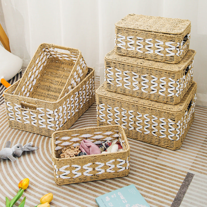 Decorative basket made of natural fiber with elegant design Siopsrl