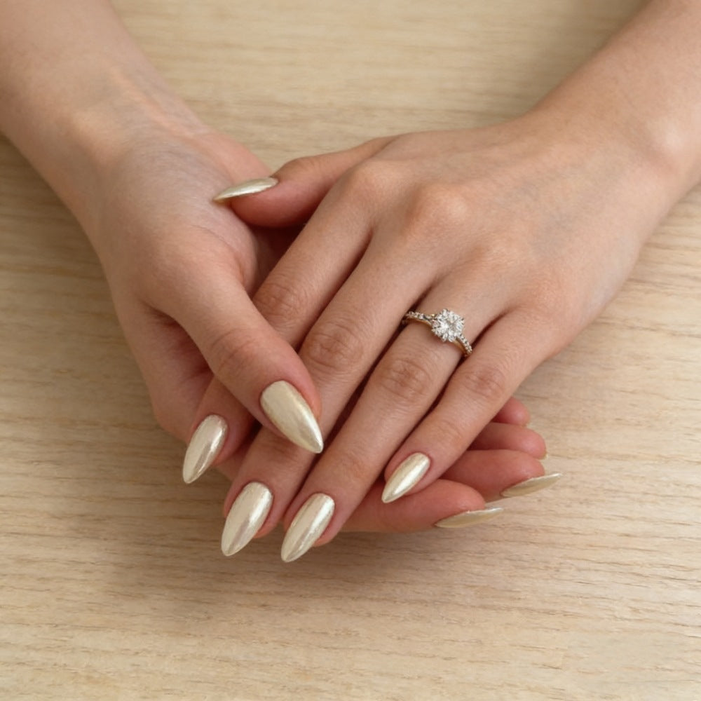Siopsrl | Elegant Artificial Nails In High-Gloss Finish Siopsrl