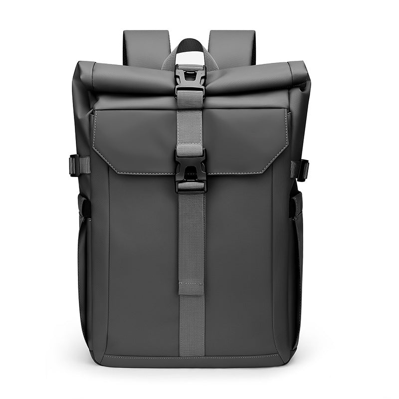 Siopsrl | Robust rolltop backpack with ergonomic carrying system and versatile storage space Siopsrl