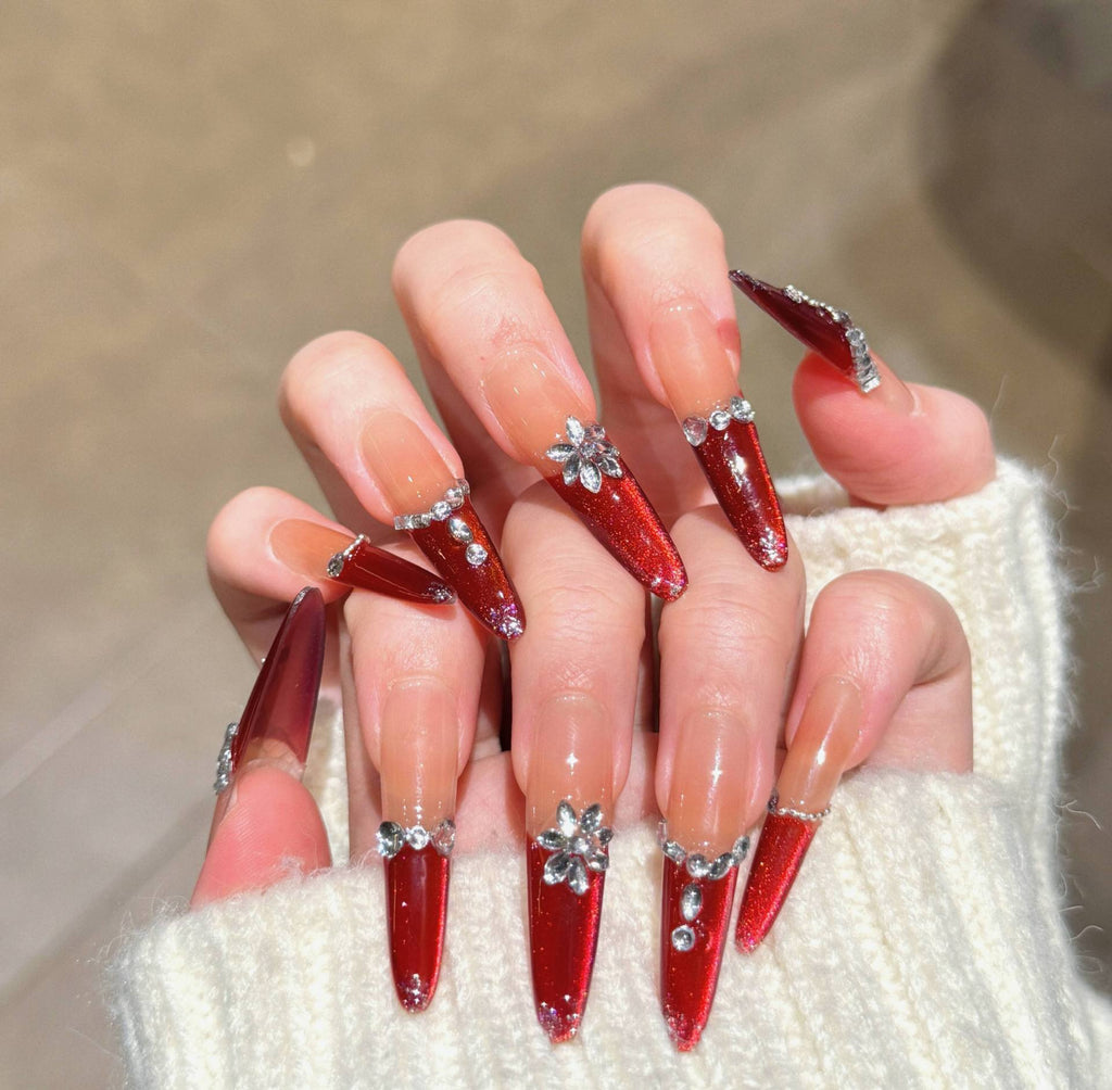 Siopsrl | Decorative Press-On Nails with Gem Accents Siopsrl