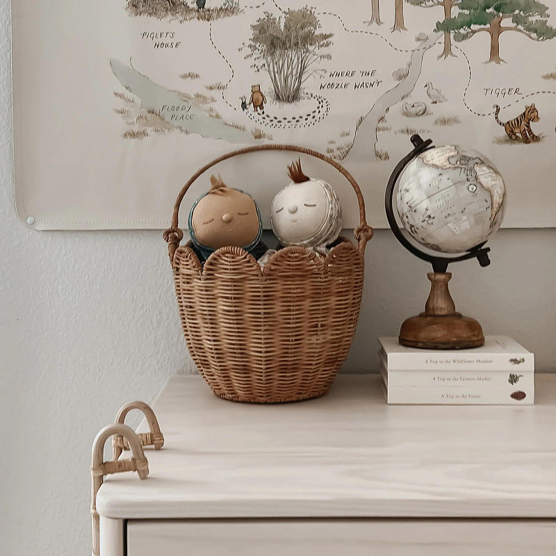 Handwoven basket with handle Siopsrl