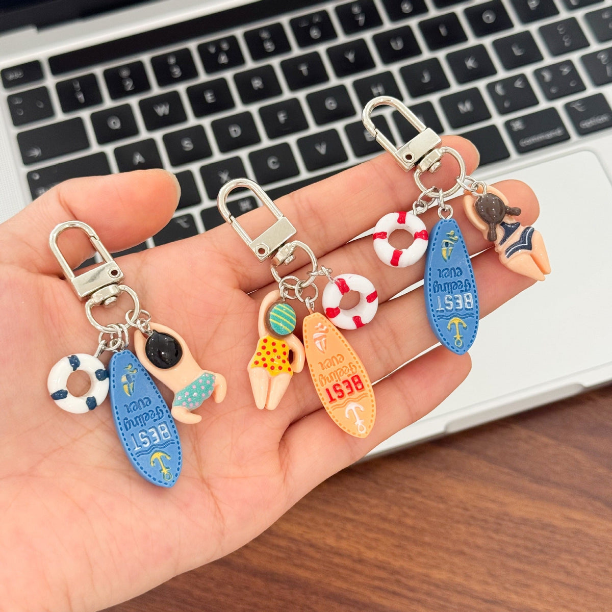 Siopsrl | Keychain with Creative Swimming Motif Siopsrl