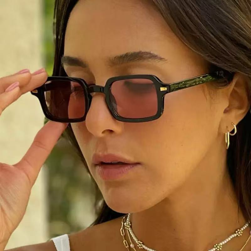 Siopsrl | Vintage Inspired Square Frame Sunglasses Siopsrl