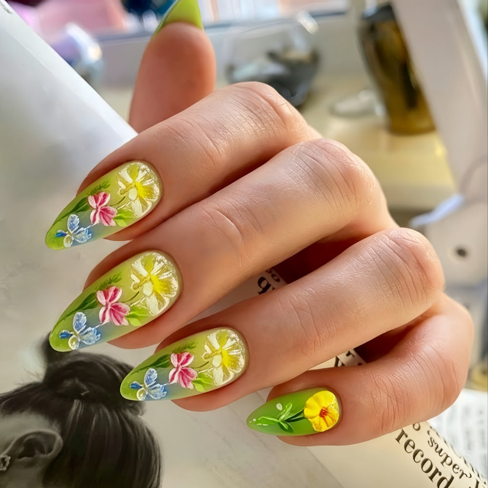 Siopsrl | Artificial nail with cheerful floral design Siopsrl