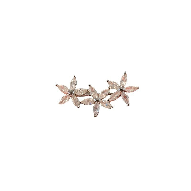 Siopsrl | Flower brooch made of radiant gemstones Siopsrl