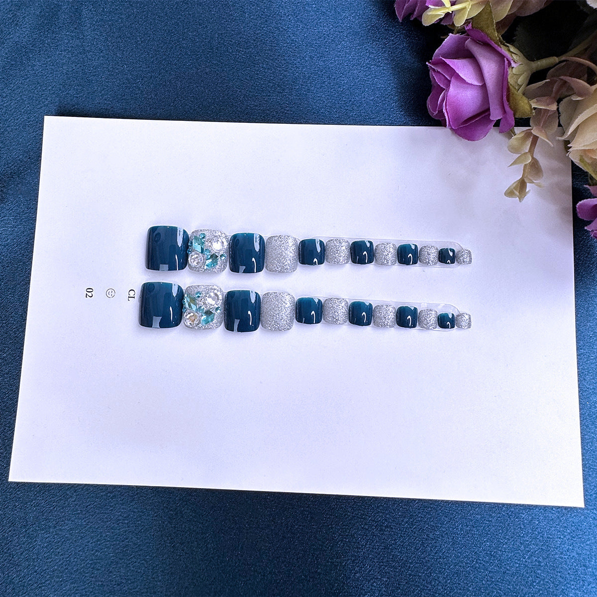 Siopsrl | Nail art with glamorous rhinestone accents Siopsrl